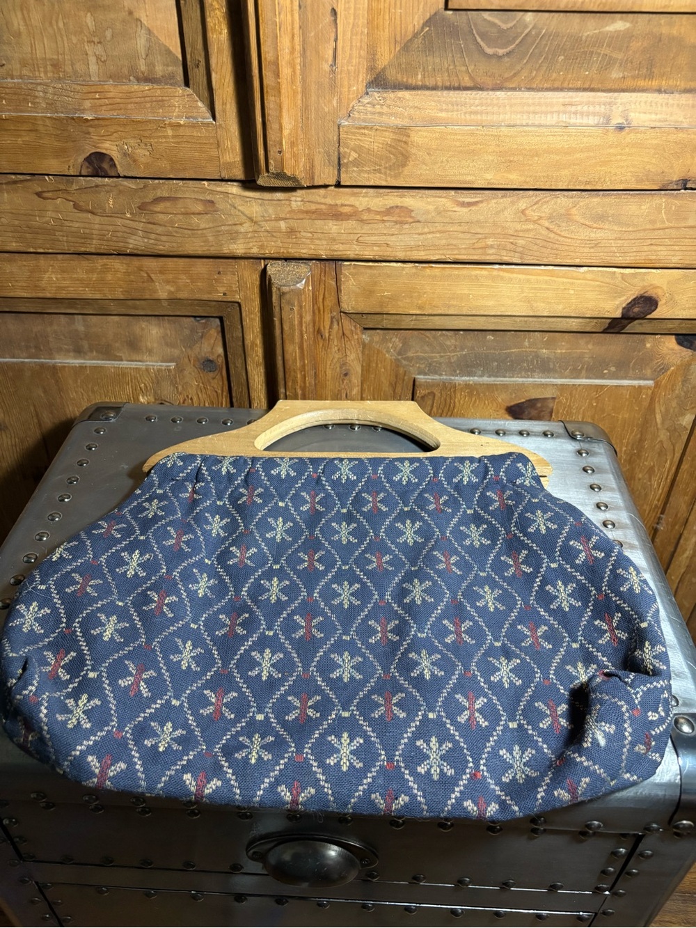 Vintage Classic Navy Patterned Frame-Top Handbag with Wooden Handle
